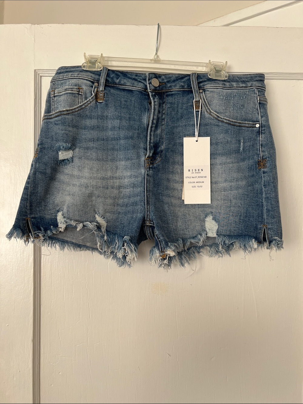 Risen Distressed Denim Cutoff Shorts Size 15/32 NWT
